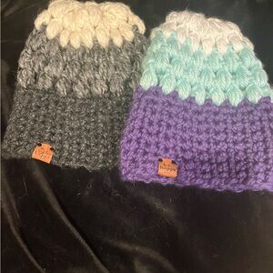 Women’s knit hats Be Happe